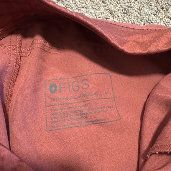 Figs Women's Kade Cargo pants in Mauve with Pink Drawstring - Picture 4 of 5